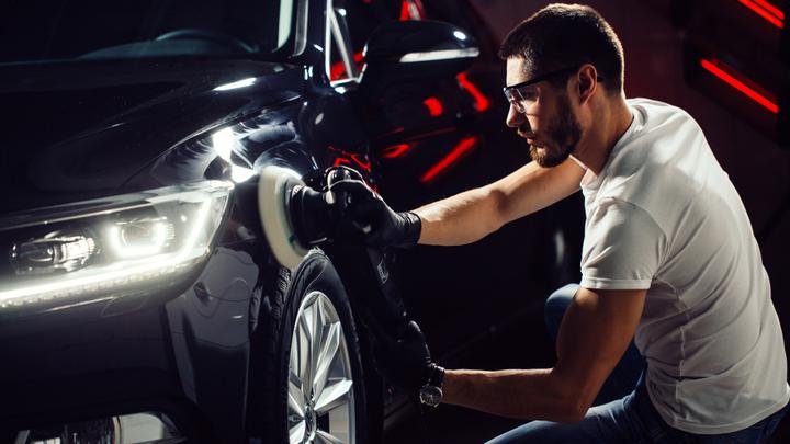 Jak dbać o lakier samochodowy?