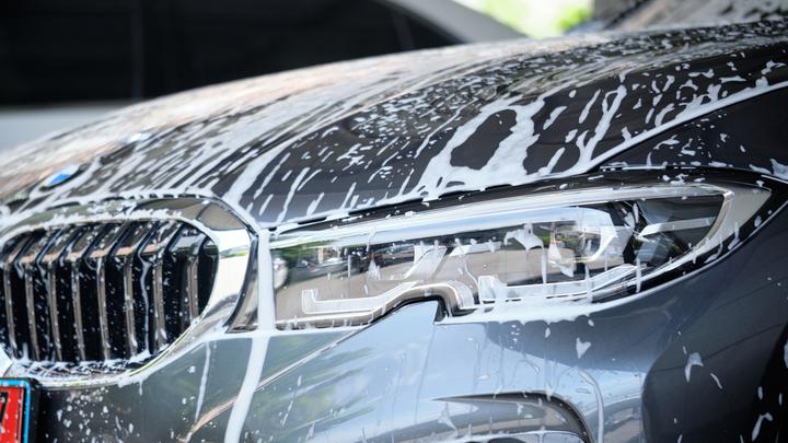 Jak myć samochód z powłokami?