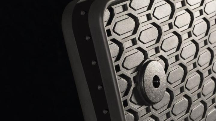 Stopery do dywaników samochodowych – jak zamontować stopery, żeby jazda samochodem była w pełni bezpieczna?